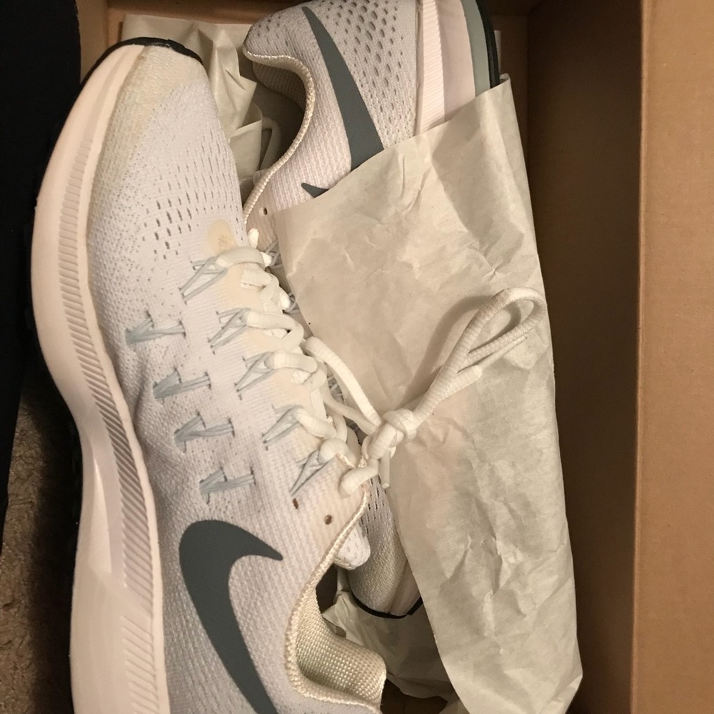 Women’s Nike shoes